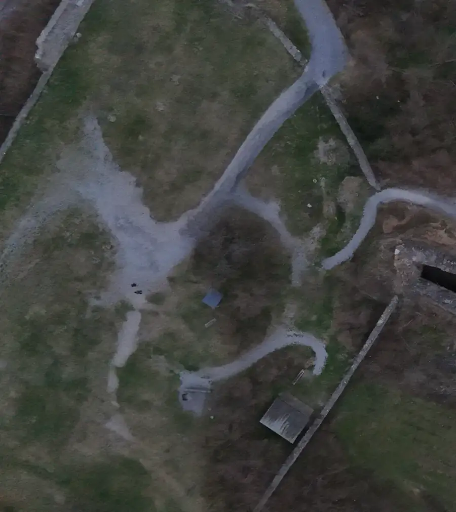 Ruine Freudenberg Luftaufnahme 4 links