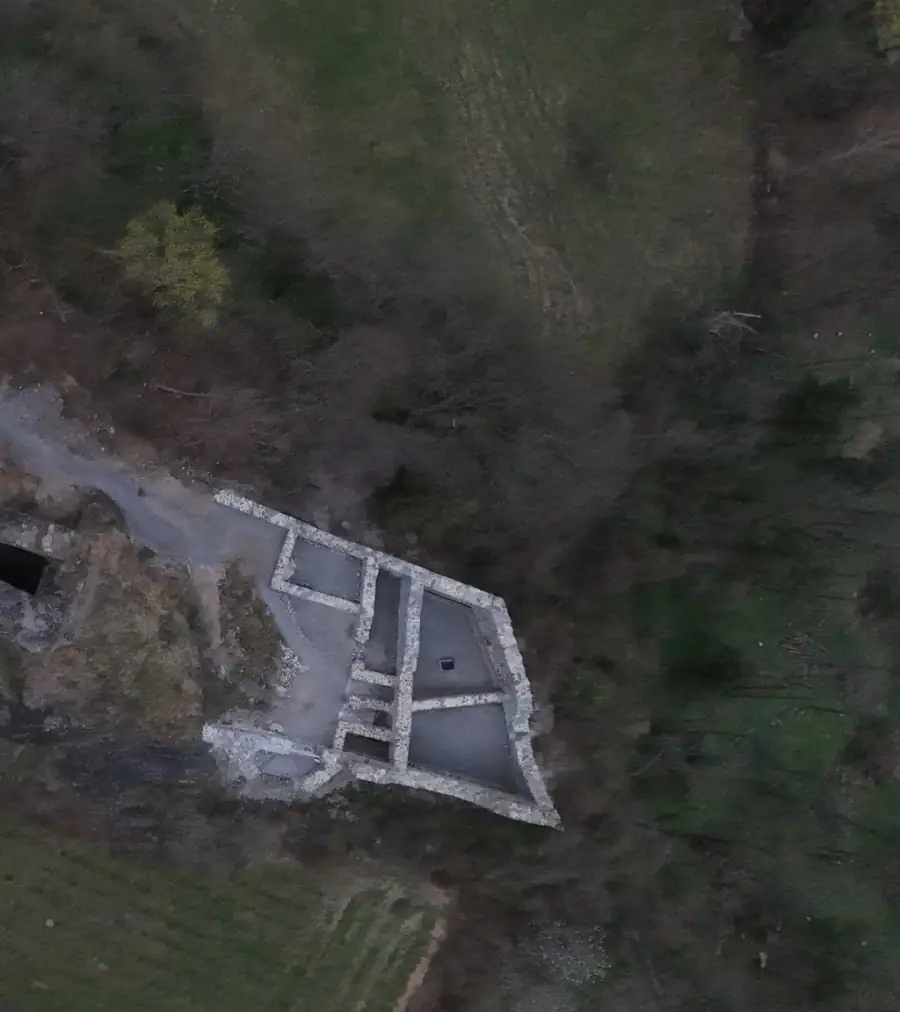 Ruine Freudenberg Luftaufnahme 4 rechts
