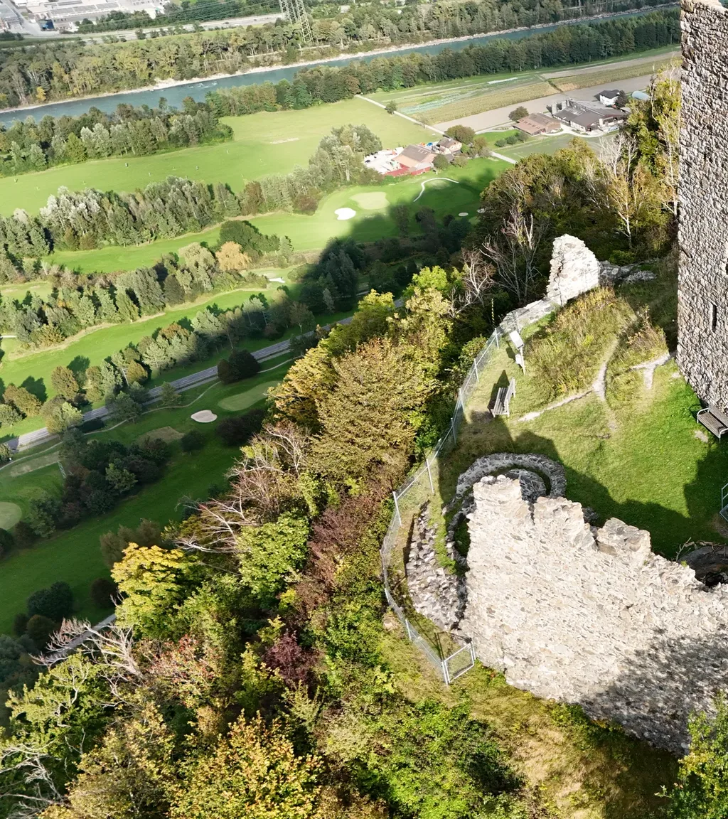 Ruine Wartenstein Luftaufnahme 2 links