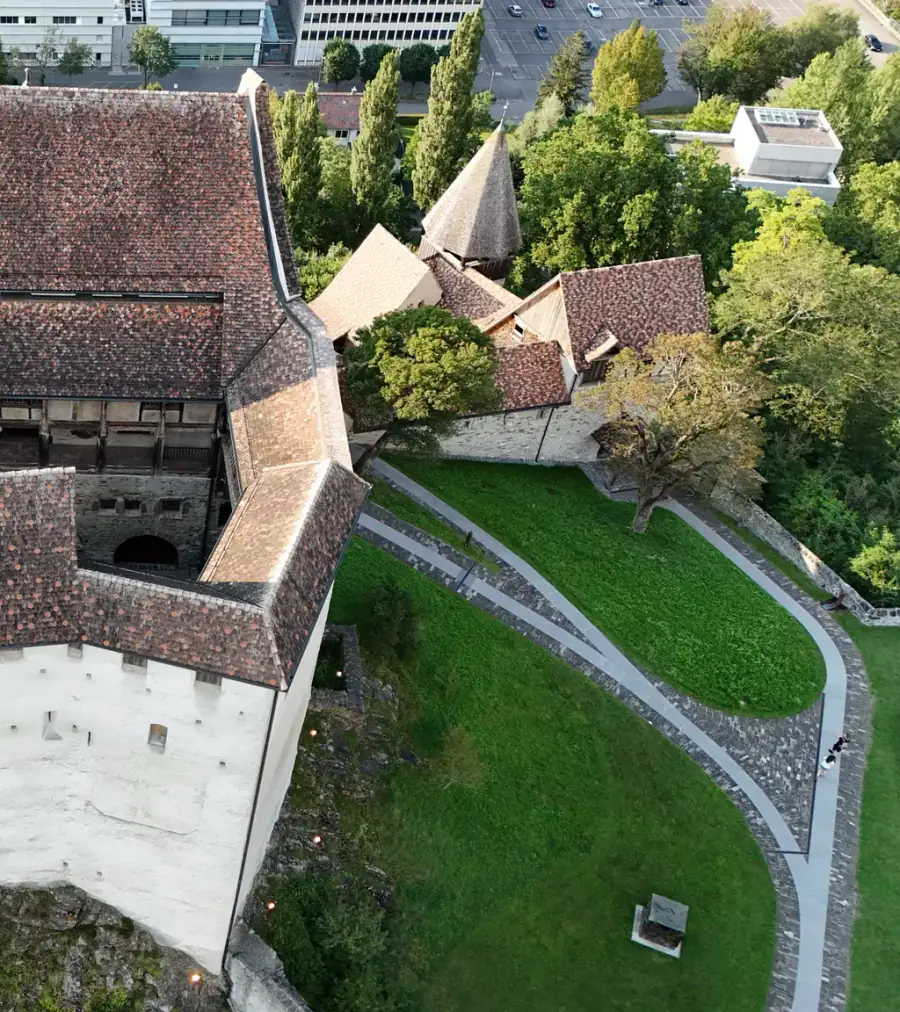 Schloss Gutenberg Luftaufnahme 5 rechts