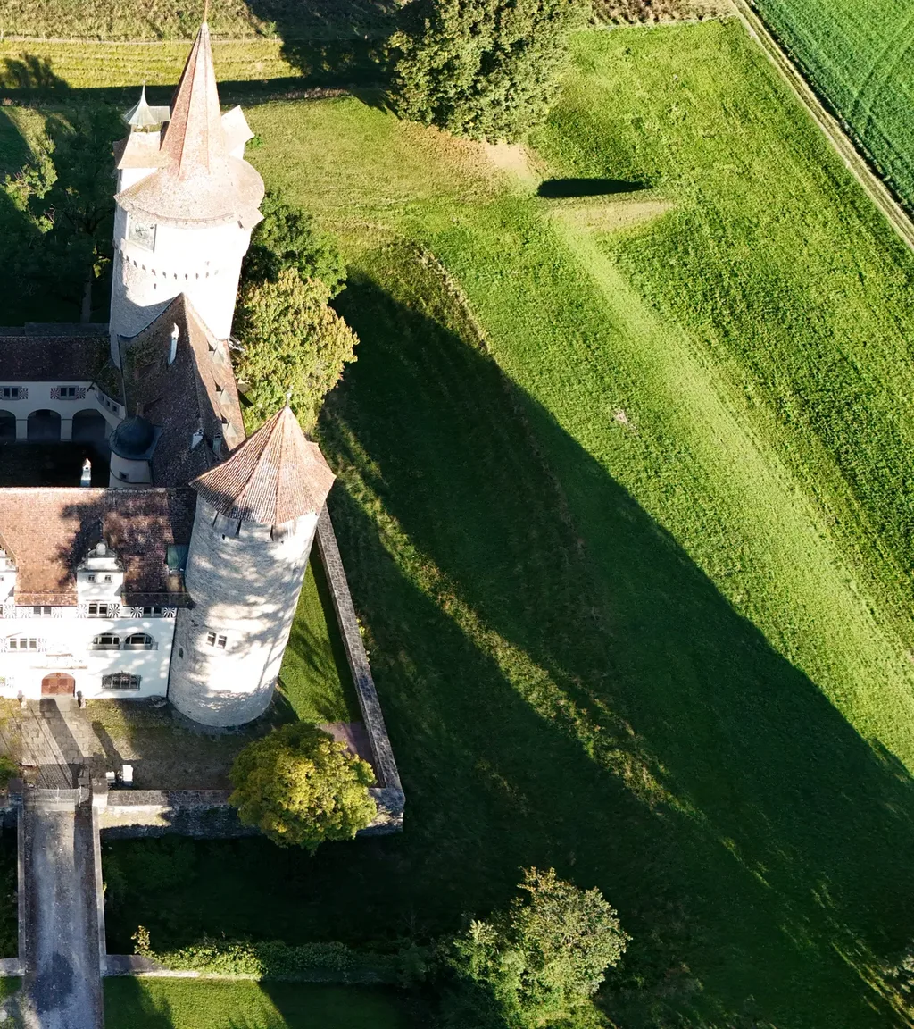 Schloss Marschlins Luftaufnahme 3 rechts