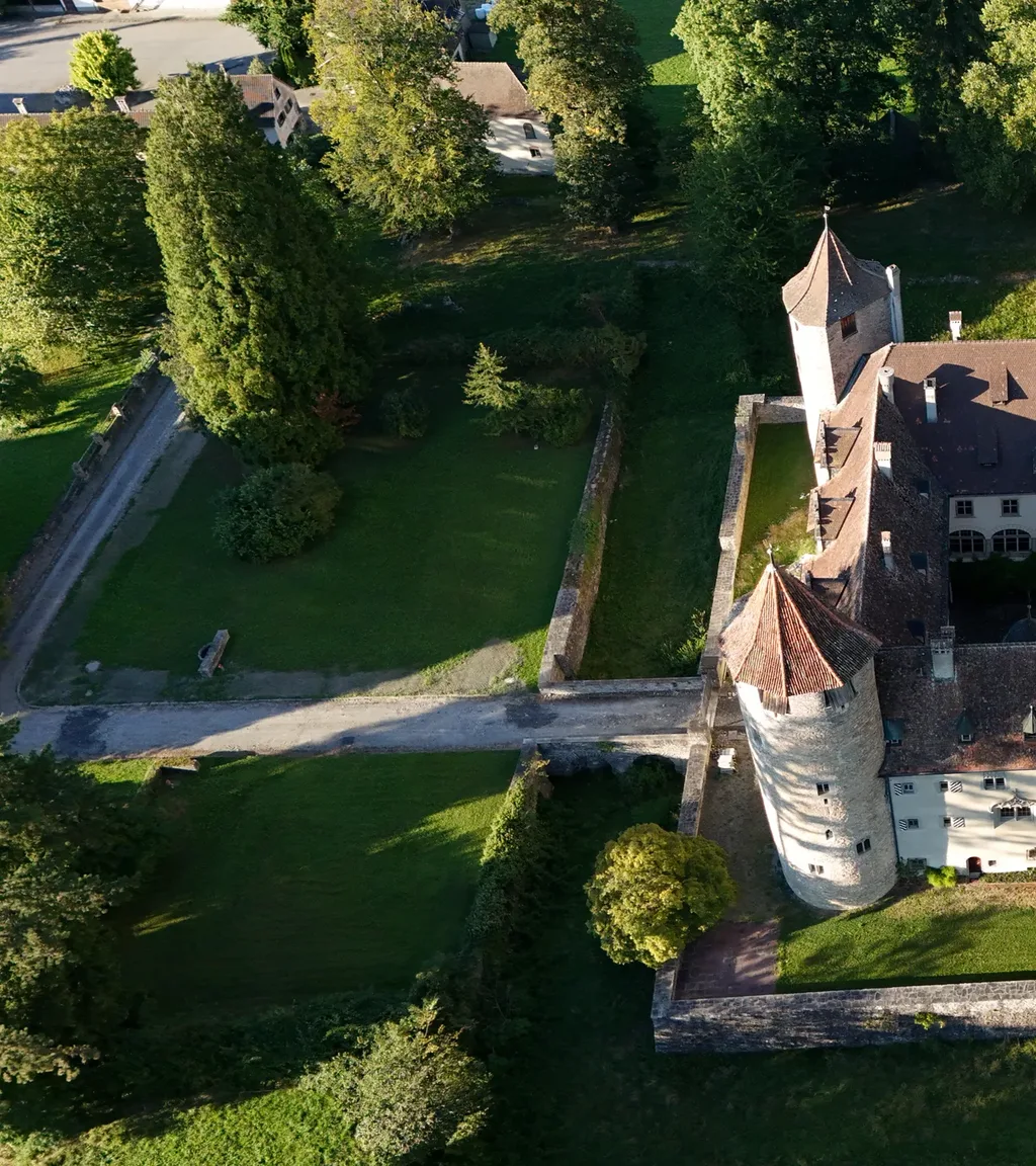 Schloss Marschlins Luftaufnahme 8 links